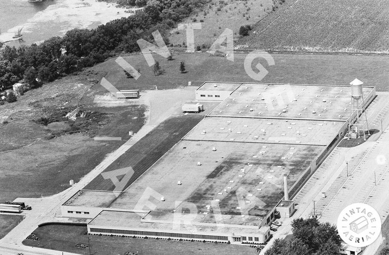 Federal Mogul Service Center - 1969 (newer photo)